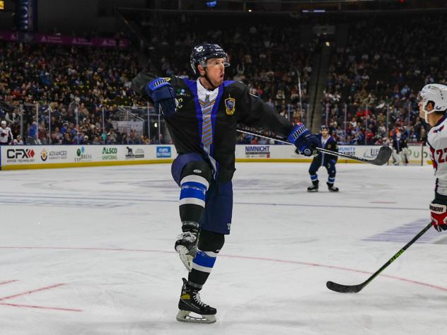 Jacksonville Icemen in their Wizard Night jerseys