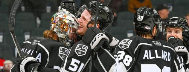 Ontario Reign celebrates win