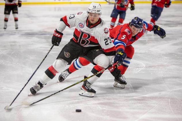 Belleville Senators' Cole Reinhardt Battles Springfield Thunderbirds' Tyler Tucker