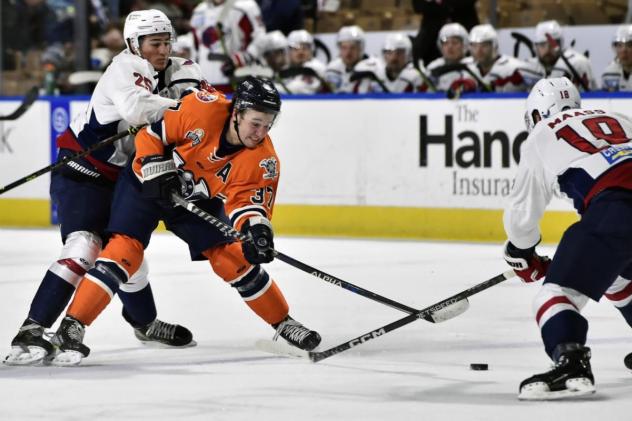 Worcester Railers' Reece Newkirk in action