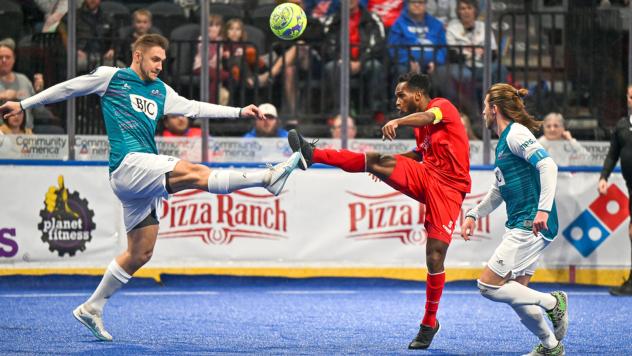 St. Louis Ambush and Kansas City Comets in action