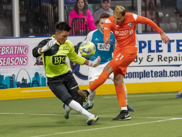 St. Louis Ambush' Niko Karidis battles Florida Tropics' Ricardo Carvalho