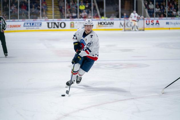 Springfield Thunderbirds defenseman Scott Perunovich