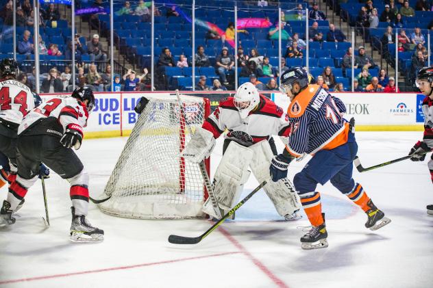 Rapid City Rush goaltender Nicholas Latinovich vs. the Tulsa Oilers