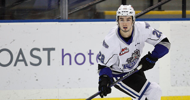 Victoria Royals right wing Riley Gannon