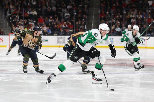 Texas Stars' Riley Tufte in action