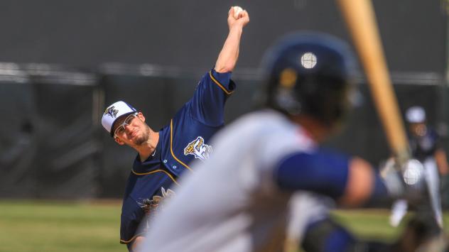 Aaron Ashby pitching for the Wisconsin Timber Rattlers