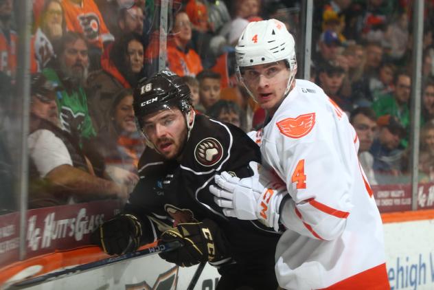 Hershey Bears' Garrett Pilon and Lehigh Valley Phantoms' Egor Zamula