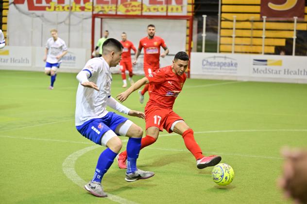 Kansas City Comets' Eduardo Monreal versus Baltimore Blast's Jamie Thomas