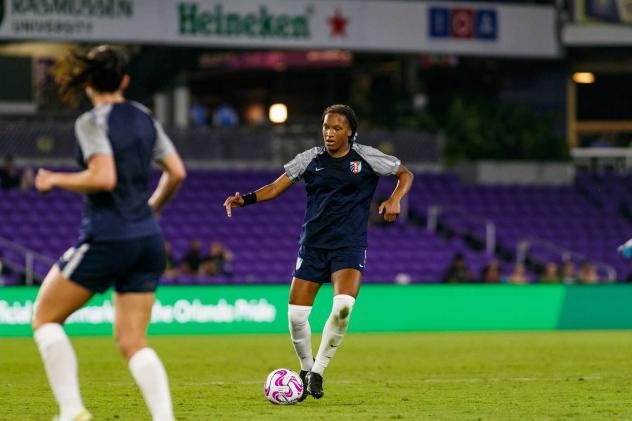 Kansas City Current defender Gabrielle Robinson