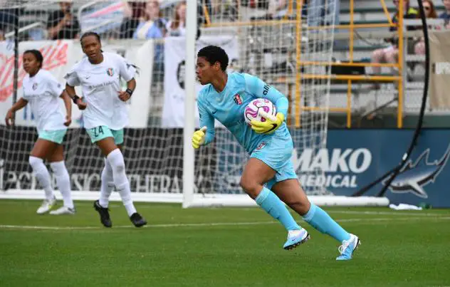 Kansas City Current goalkeeper AD Franch