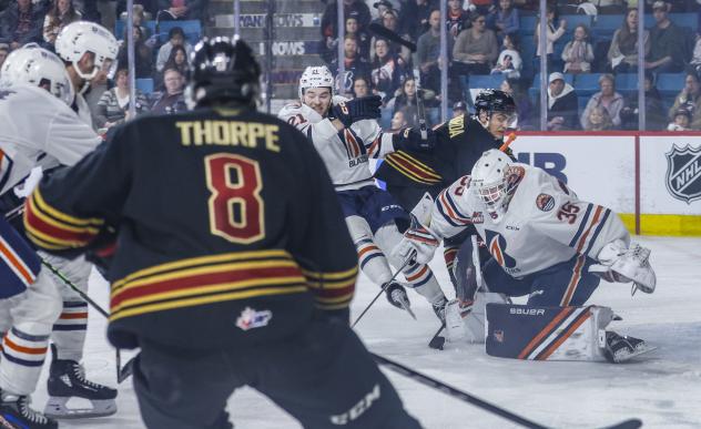 Vancouver Giants battle the Kamloops Blazers