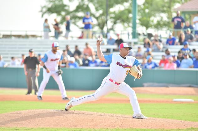 San Antonio Flying Chanclas' Efrain Contreras on the mound