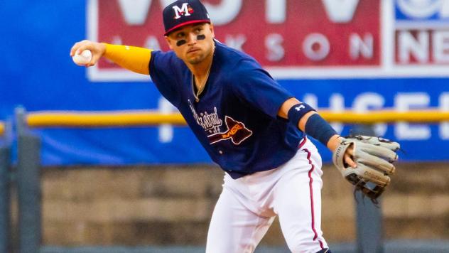 Mississippi Braves' Victor Vodnik in action