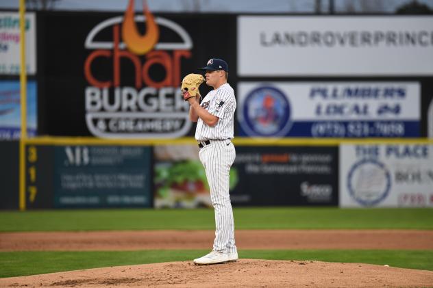 Somerset Patriots pitcher Richard Fitts