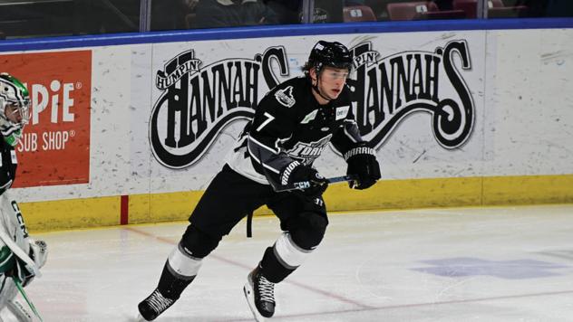 Idaho Steelheads defenseman Owen Headrick