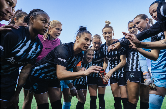 NJ/NY Gotham FC in the huddle