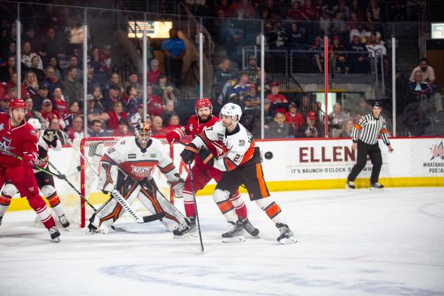 Allen Americans battle in front of the Kansas City Mavericks goal