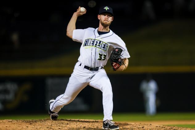 Columbia Fireflies reliever Steven Zobac