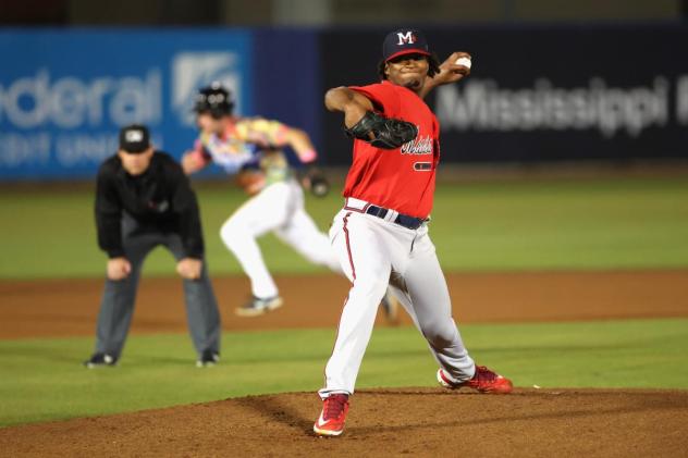 Mississippi Braves' Domingo Robles on the mound