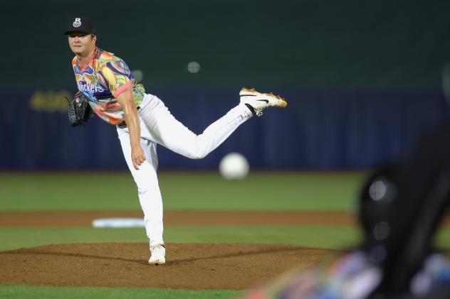 Biloxi Shuckers pitcher Adam Seminaris