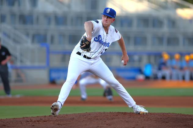 Biloxi Shuckers' Nick Bennett on the mound