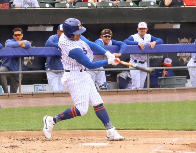 Syracuse Mets' Lorenzo Cedrola at bat