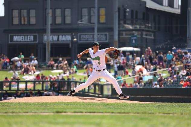 Dayton Dragons pitcher Julian Aguiar