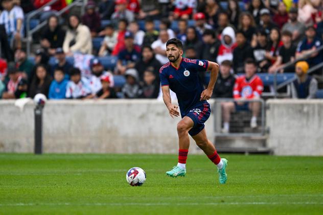 Chicago Fire FC's Mauricio Pineda in action