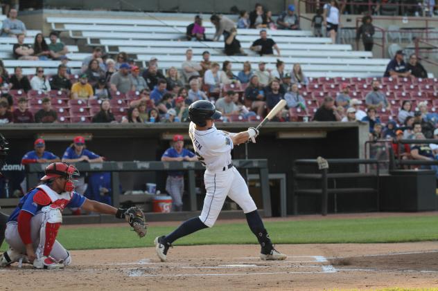 Fond du Lac Dock Spiders' Jared Heinzen at bat