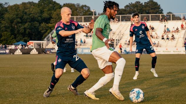 South Georgia Tormenta FC battles Lexington SC