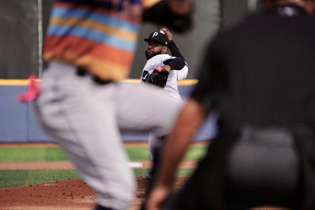 Johnny Cueto pitching for the Pensacola Blue Wahoos