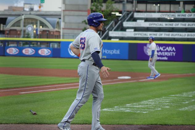 Syracuse Mets' Luke Voit on game night