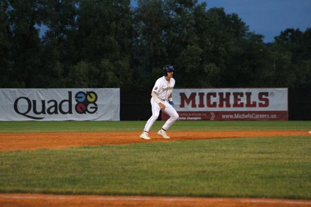 Fond du Lac Dock Spiders on the basepaths