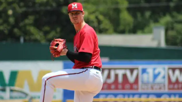 Mississippi Braves pitcher Scott Blewett