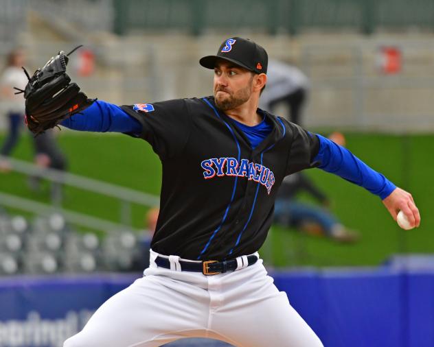 Syracuse Mets' David Peterson in action