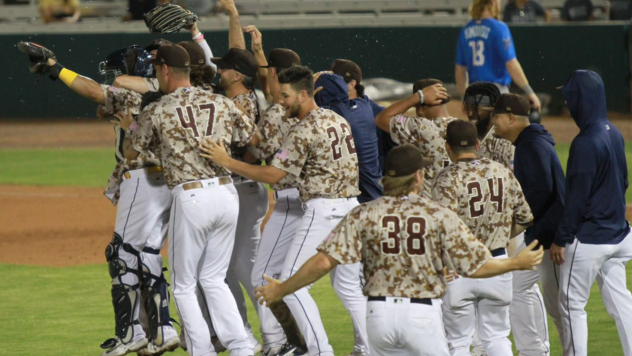 San Antonio Missions celebrate win