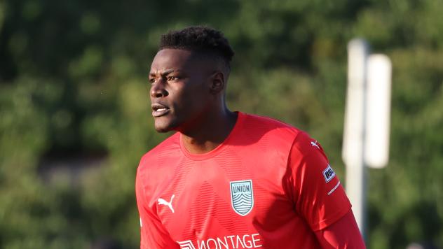 Monterey Bay F.C. goalkeeper Antony Siaha