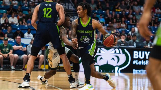 Niagara River Lions' Alonzo Walker in action
