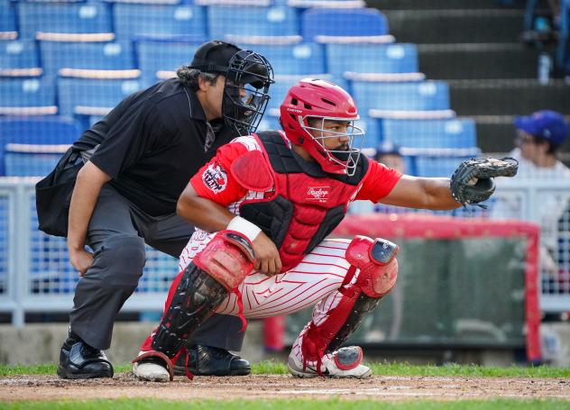Ottawa Titans catcher Sicnarf Loopstok