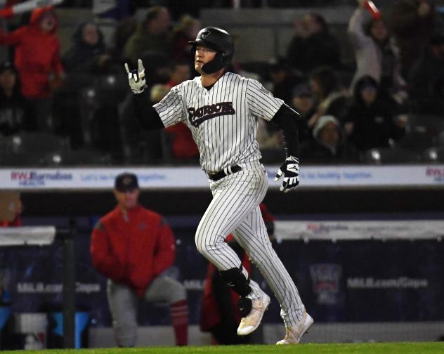 Somerset Patriots third baseman Tyler Hardman