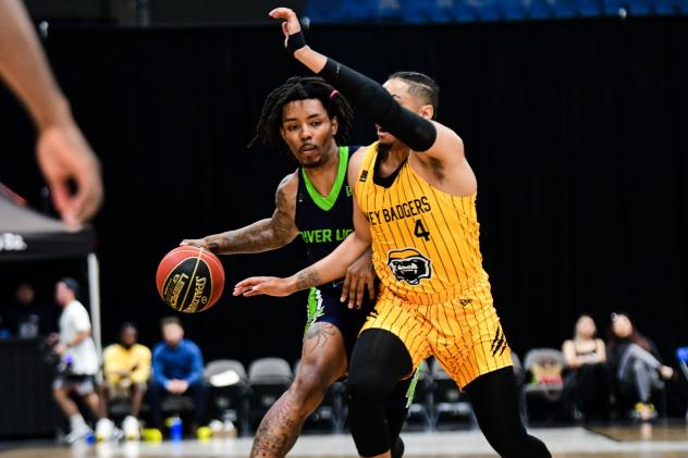 Niagara River Lions take on the Brampton Honey Badgers