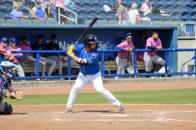 Biloxi Shuckers' Nick Kahle at bat