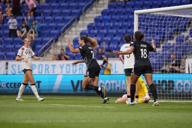 NJ/NY Gotham versus Portland Thorns