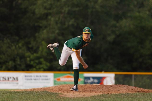 Sanford Mainers' Seamus Barrett on the mound