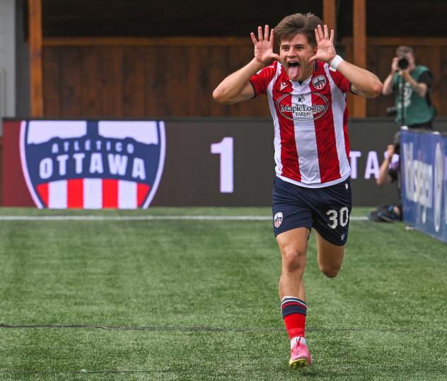 Atlético Ottawa midfielder Gabriel Mendes Antinoro