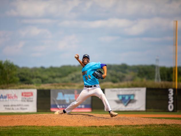 Fond du Lac Dock Spiders pitcher Zach Silfies
