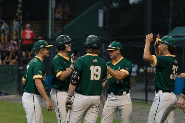 Sanford Mainers celebrate win