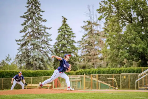 St. Cloud Rox' Tyler Hemmesch on the mound