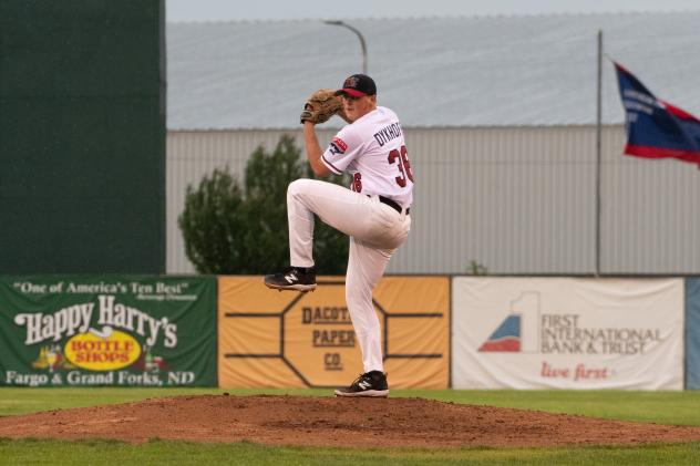 Fargo-Moorhead RedHawks' Jake Dykhoff on the mound